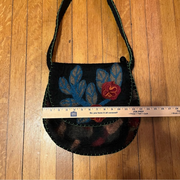 Rising Tide Floral Felted Wool Shoulder Bag Black Multicolor Handmade Nepal Boho - Picture 15 of 16